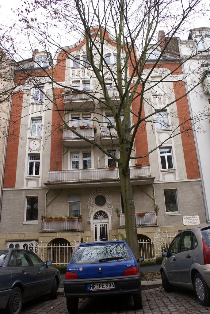 Wiesbaden, Marcobrunnerstrasse 18