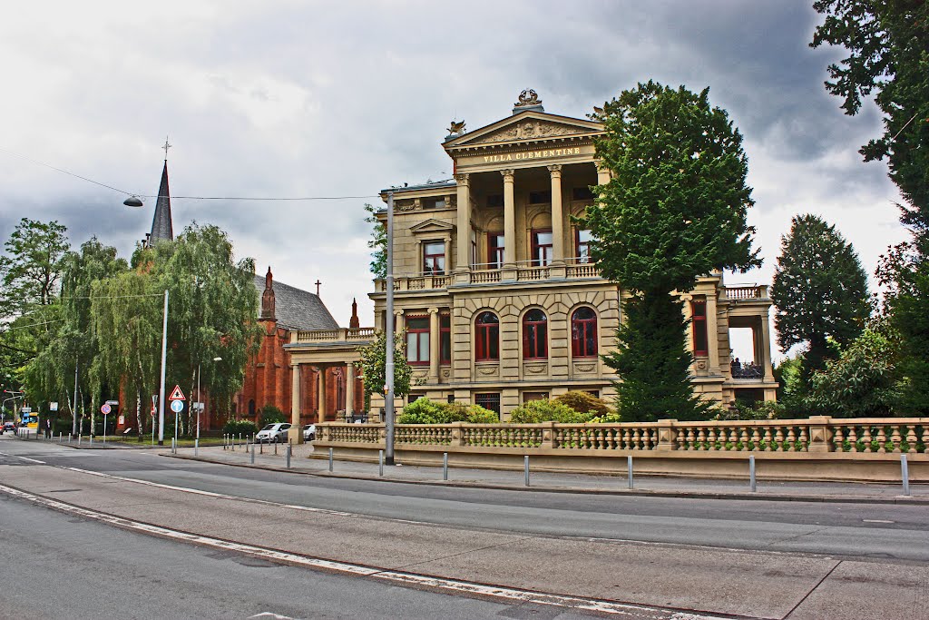 Villa Clementine und englische Kirche, KE