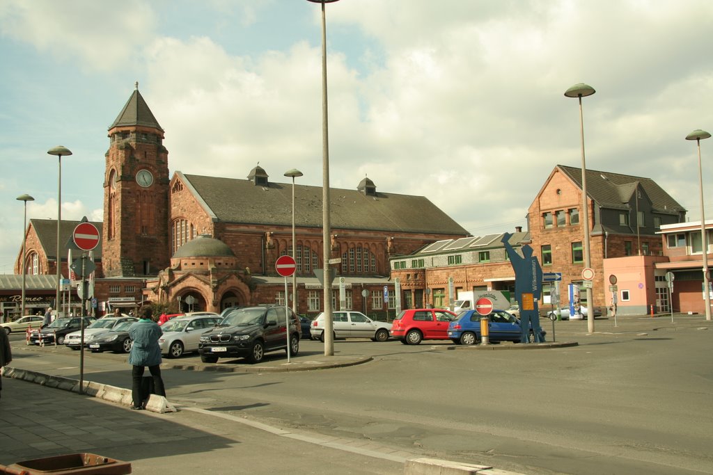 Bahnhof / Railway !