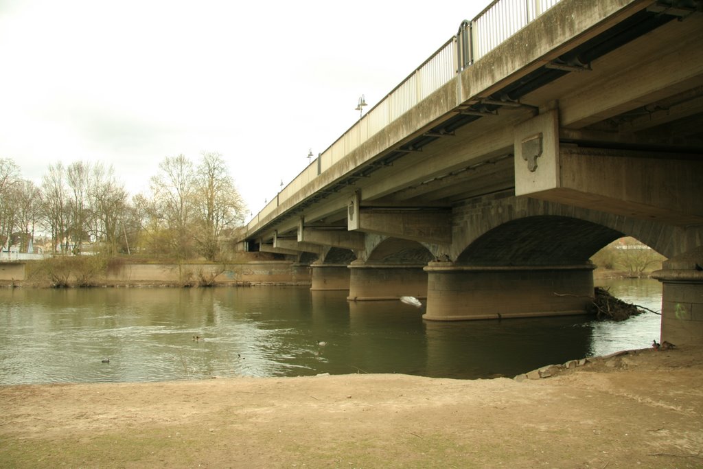 Sachsenhäuser Brücke