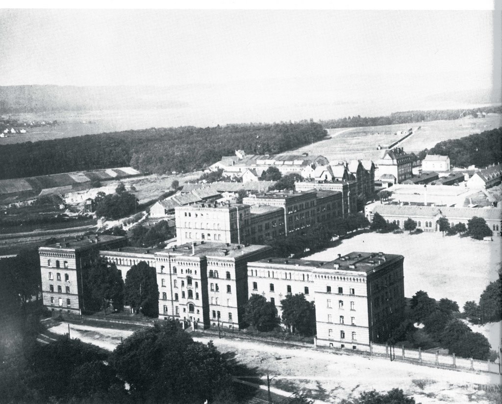Bergkaserne ca. 1933 !