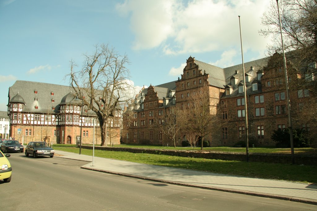 Giessen : Neues Schloss & Zeughaus