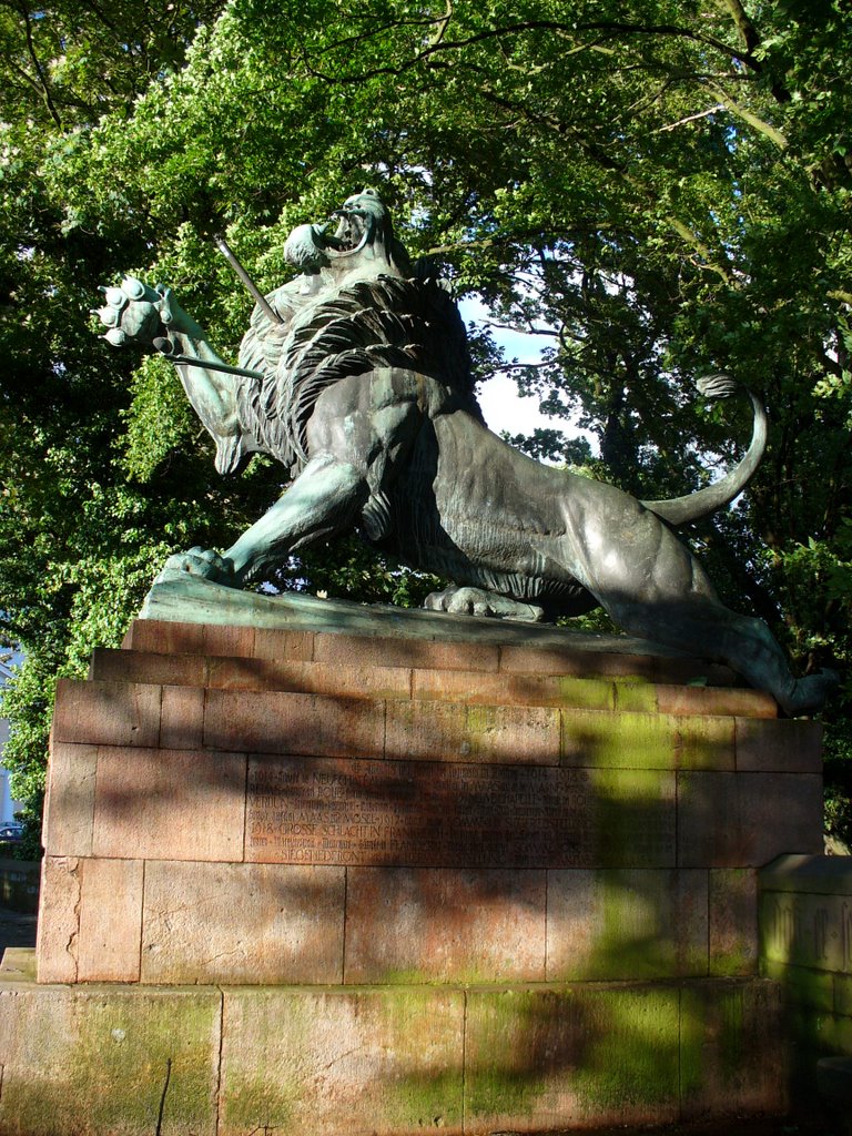 Darmstadt, Löwendenkmal