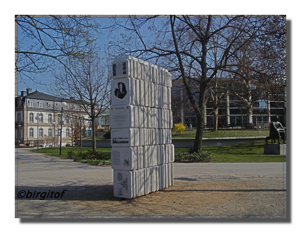 SCULPTURE IN HONOUR OF ALOIS SENEFELDER (1771-1834) INVENTOR OF LITHOGRAPHIC SYSTEM
