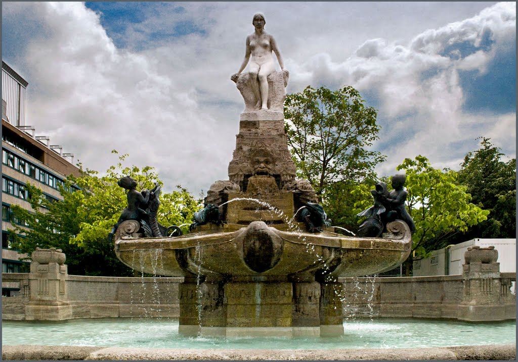 Der Märchenbrunnen