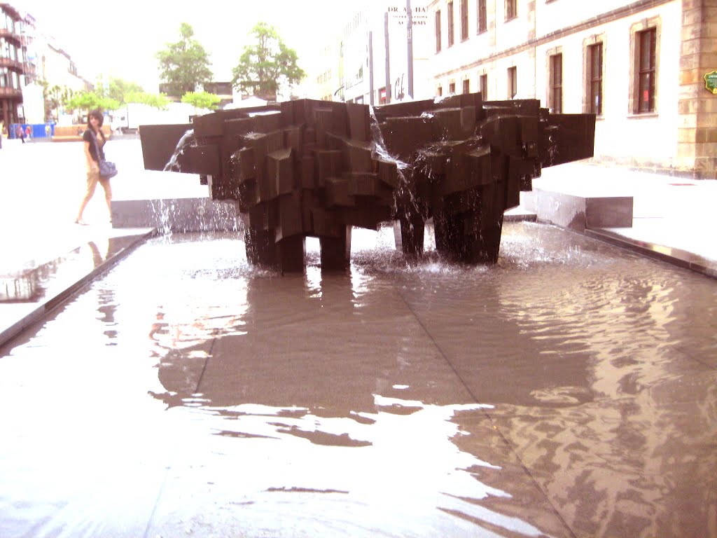 Der Brunnen plaza