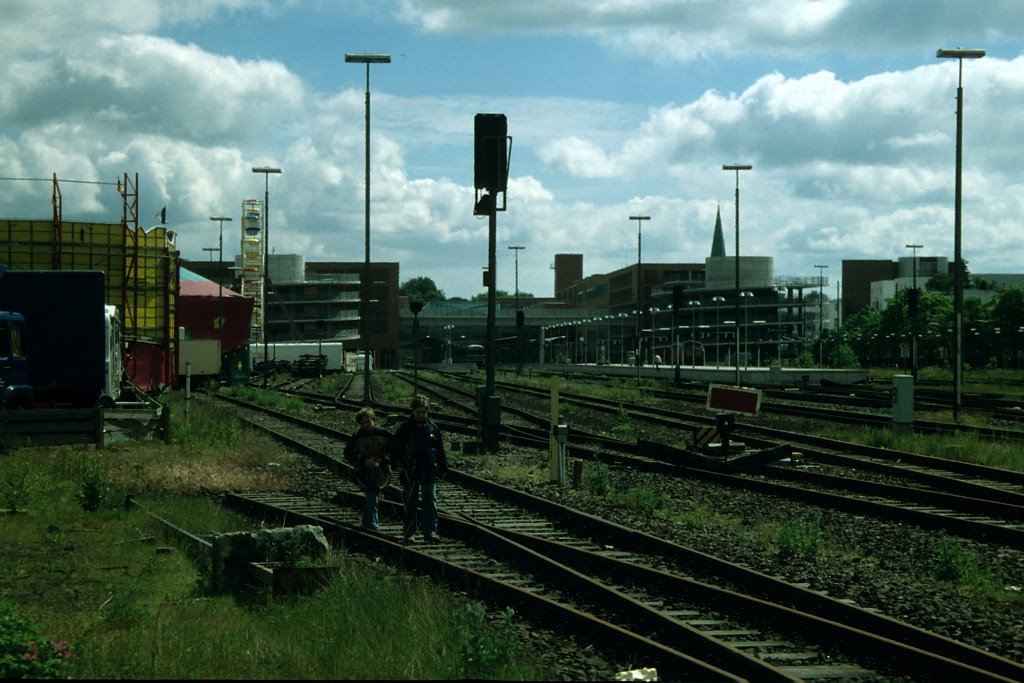 Bahngelände und Nordseepassage