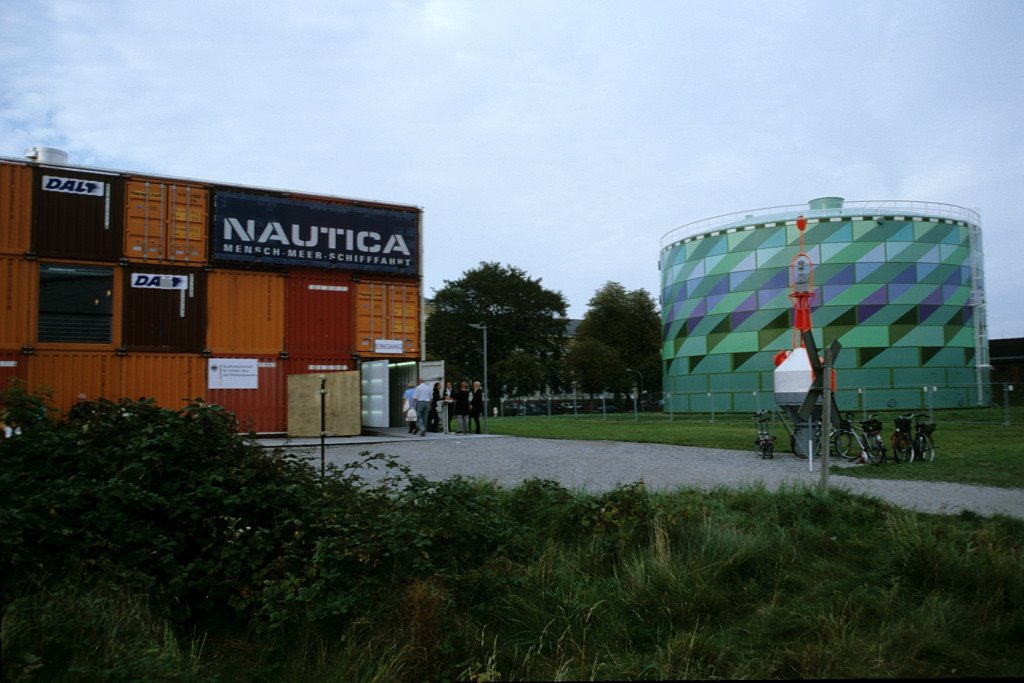Nautica und Öltank