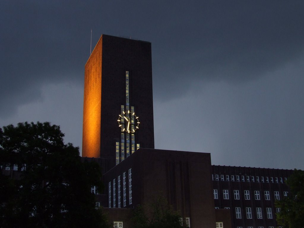 Rathaus im Juni 2007