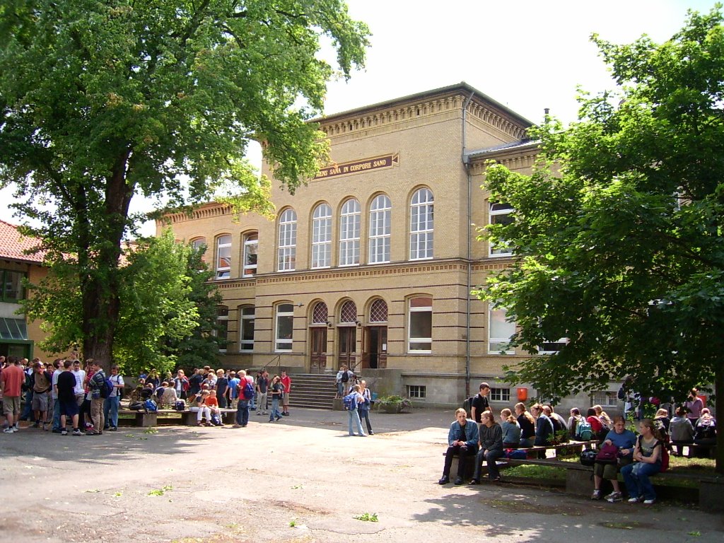 Große Schule, Schulhof