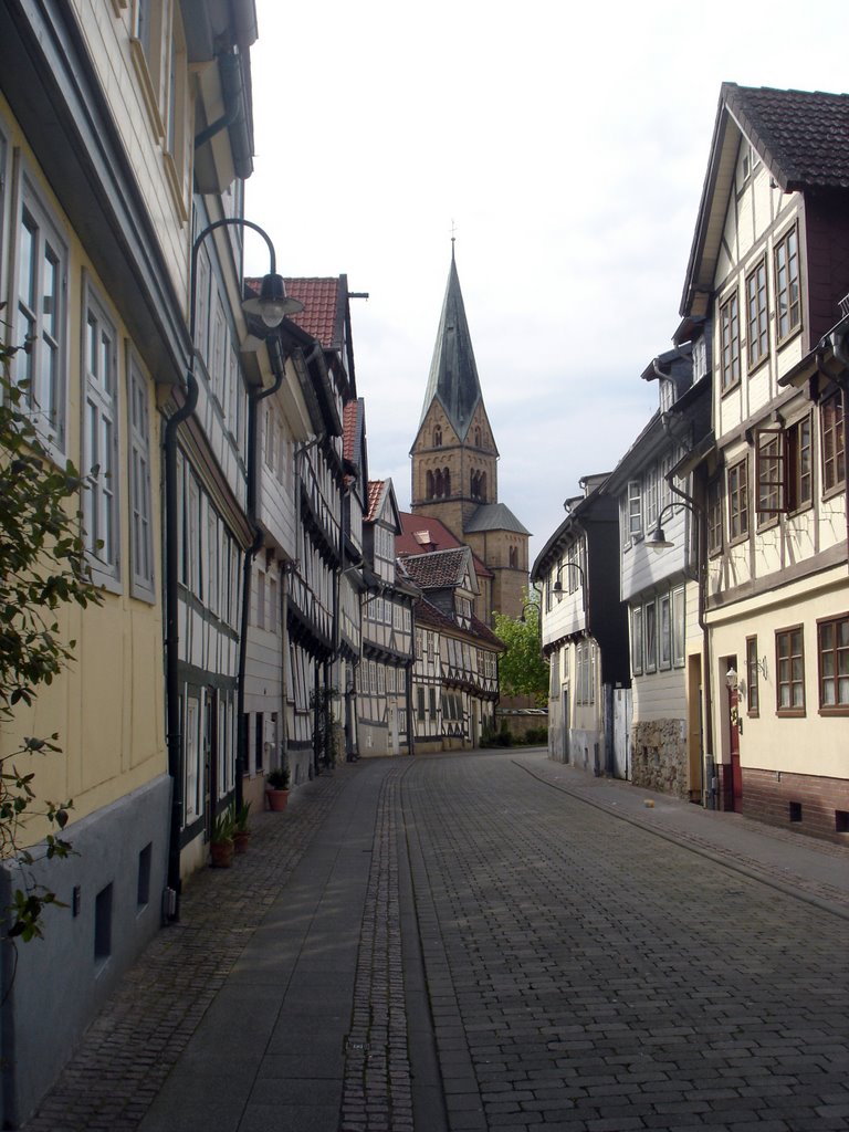Wolfenbüttel, Krumme Straße mit Petrikirchturm