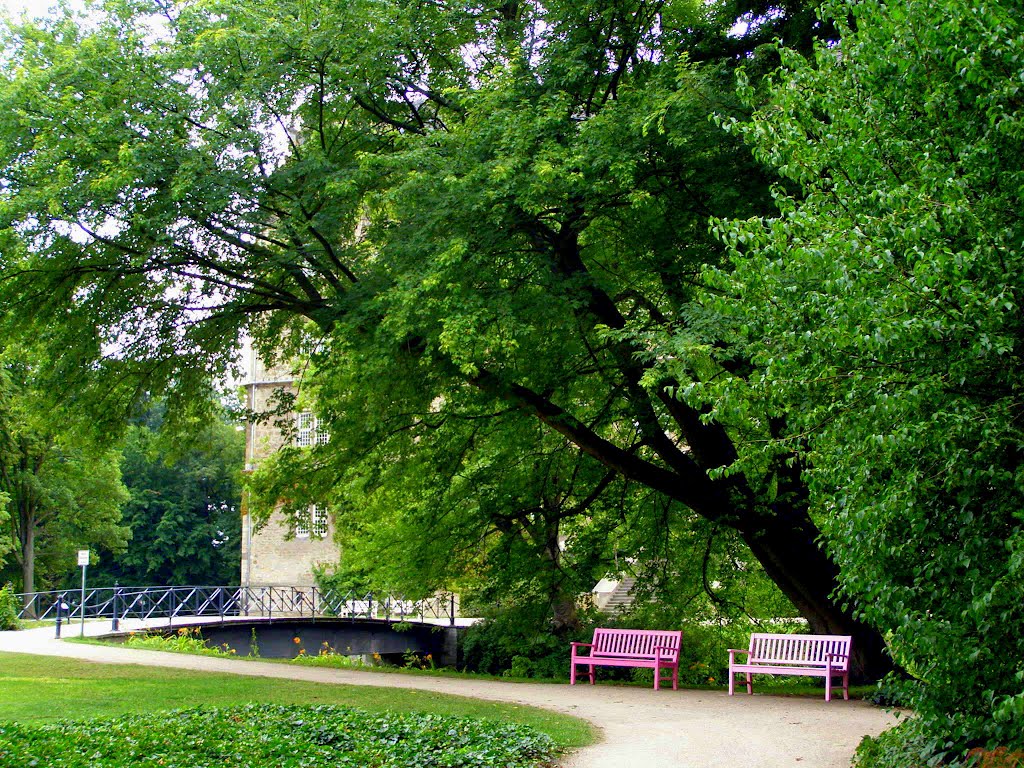 #25 Schloss Wolfsburg rózsaszín padjai - Németország