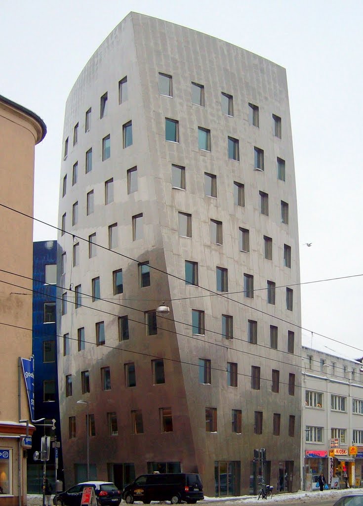 Gehry Tower - Der schiefe Turm von Hannover / The sloping tower of Hannover