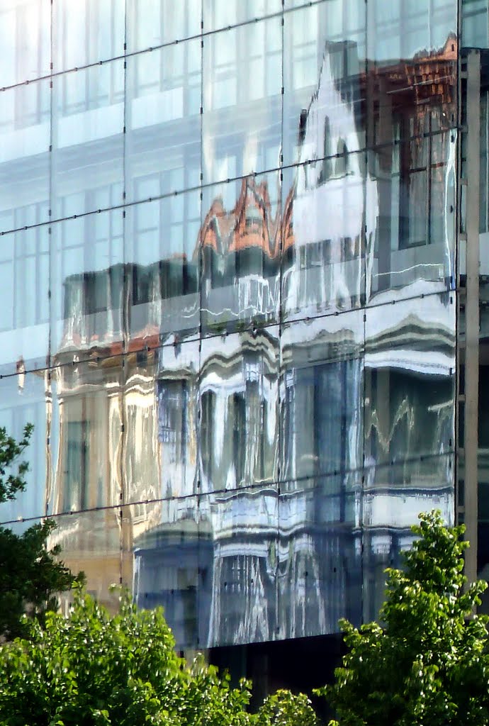 Hannover, Glasfassaden Spiegelung