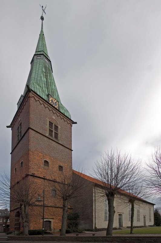 DELMENHORST: EVANGELISCHE STADTKIRCHE (= "Protestant City Church") • 2009
