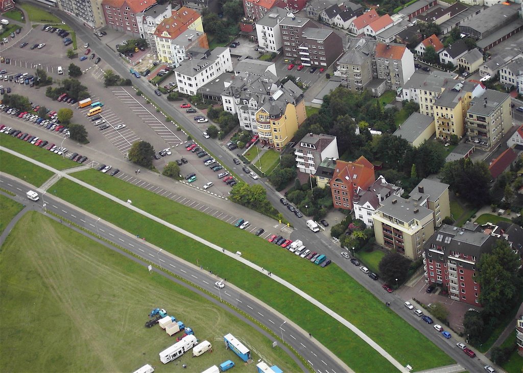 Hubschrauberrundflug über "Am Seedeich" Cuxhaven