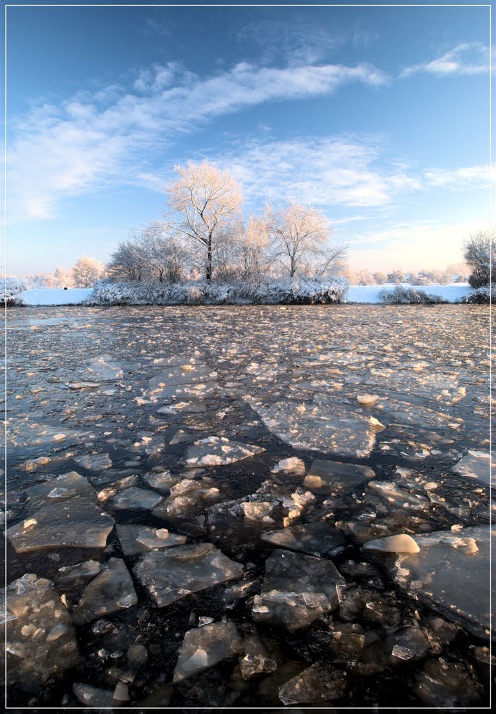 ... broken ice ...