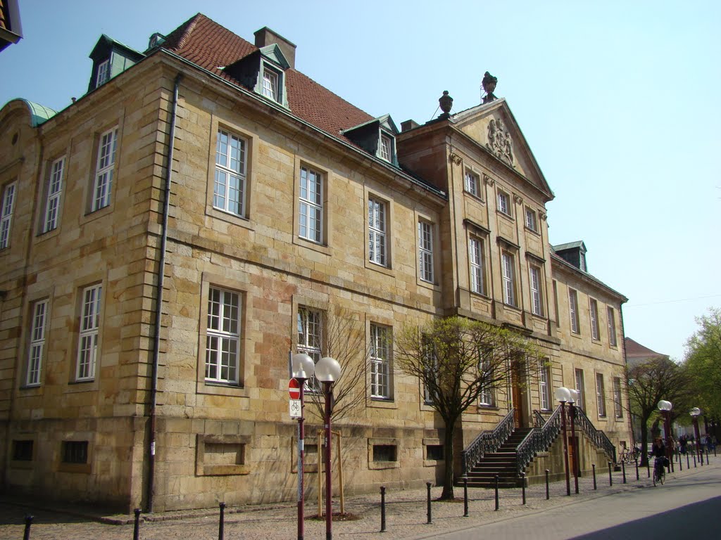 Osnabrück ( Bischöfliche Kanzlei,erbaut:1782 - 1785  )  Hasestraße. April 2011