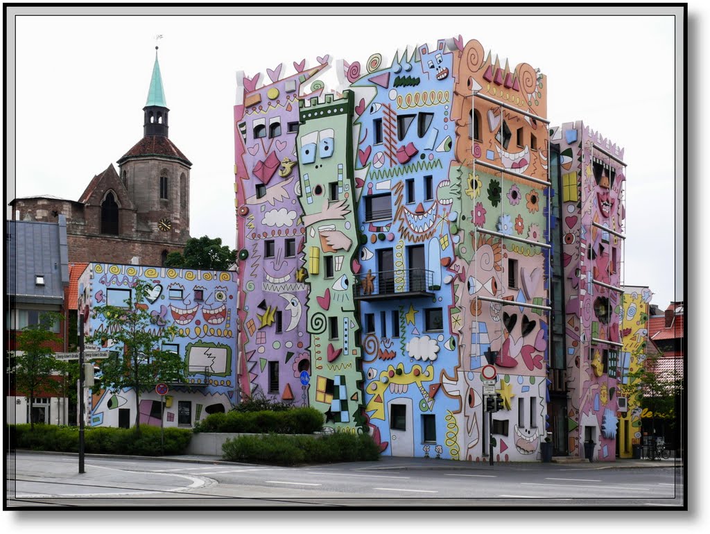 Aus Anlaß des Todes von James Rizzi / On the occasion of the death of James Rizzi: Happy Rizzi House in Braunschweig