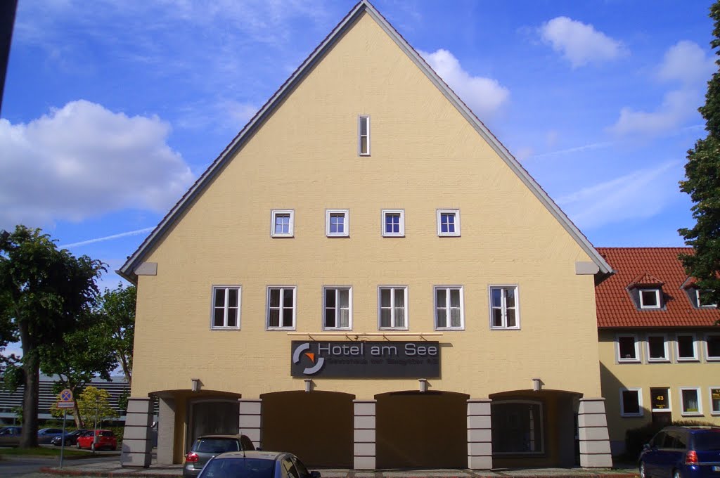 Germany, Salzgitter-Lebenstedt, Hotel am See, ehemals Parkhotel
