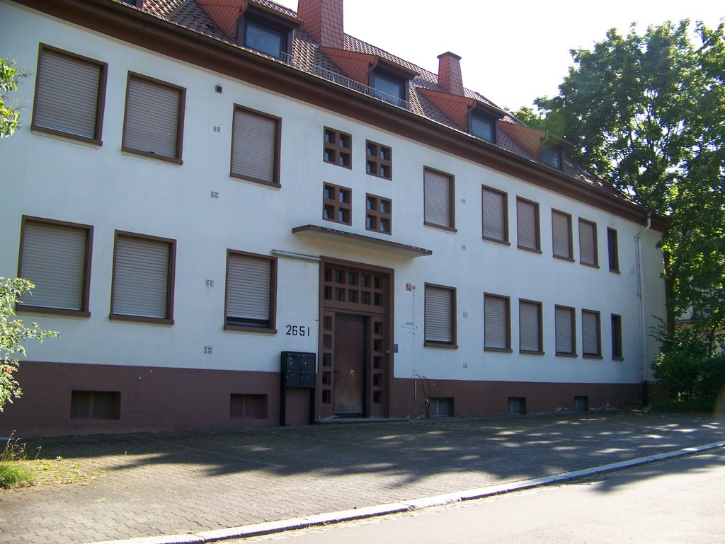 Kaiserslautern, Fliegerstr. - former us housing