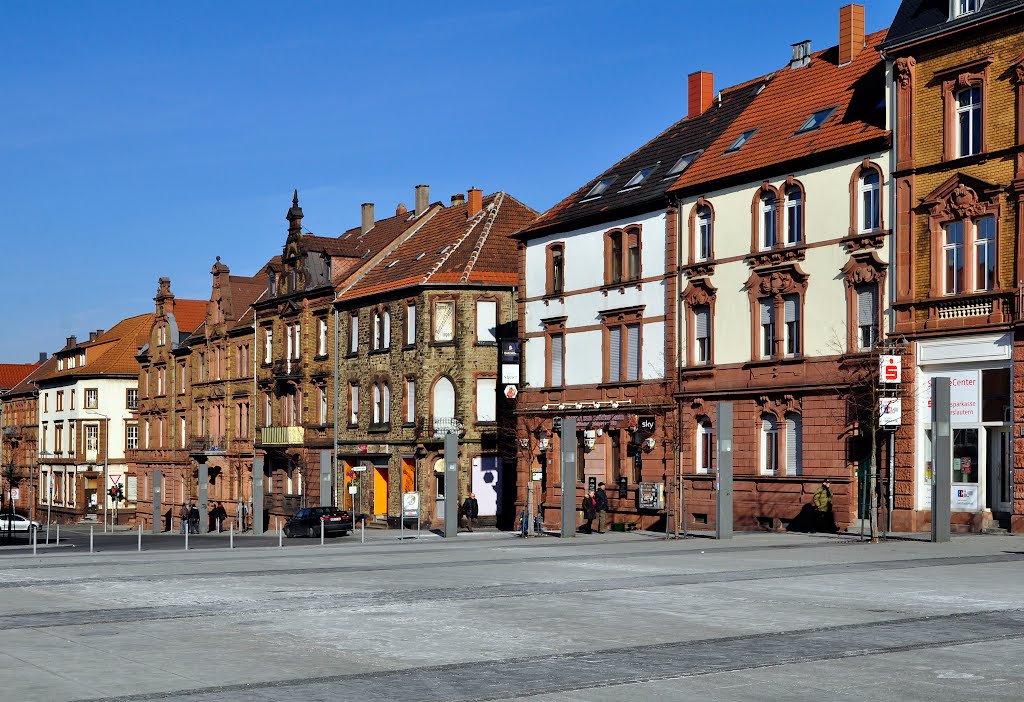 Kaiserslautern. Bahnhofsvorplatz. ... Eine echte Flaniermeile ;)