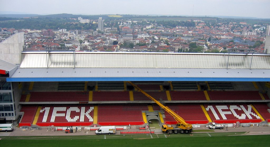 SRHT Stadion KL