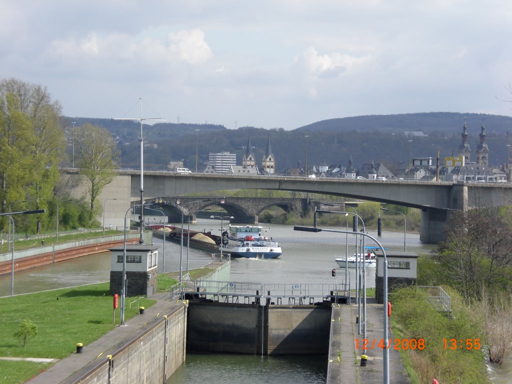 Die Schleuse in Metternich