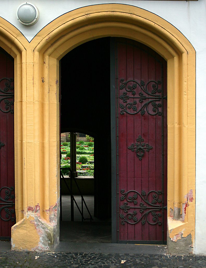 Dom Trier Innenhof
