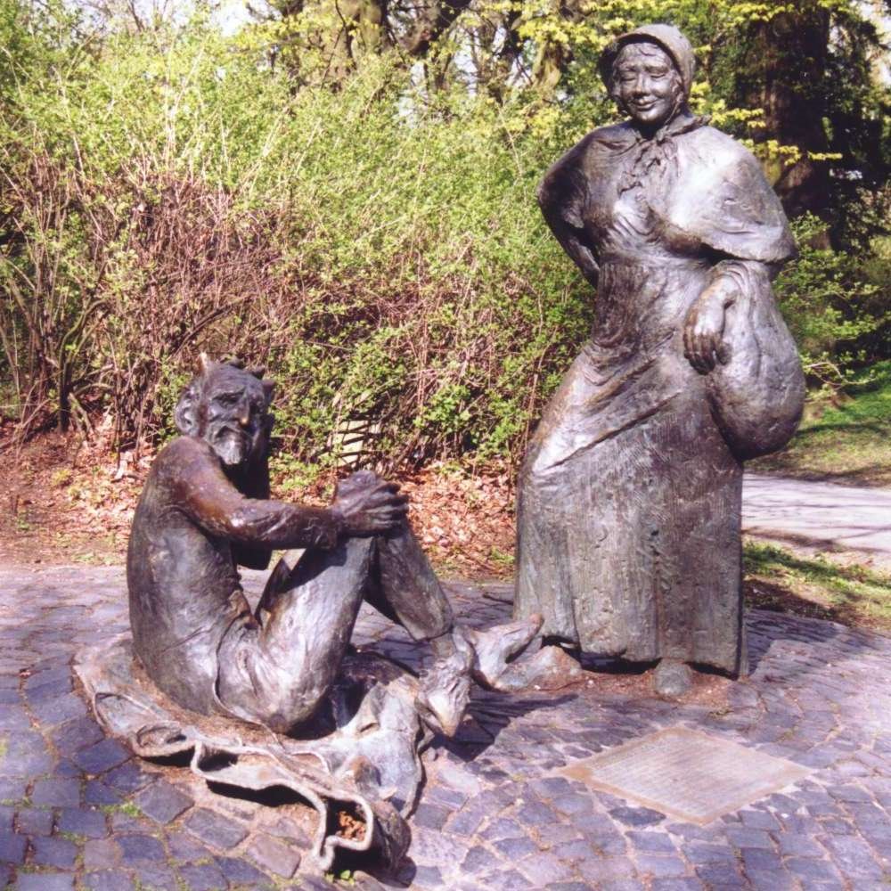 Aachen devil and woman
