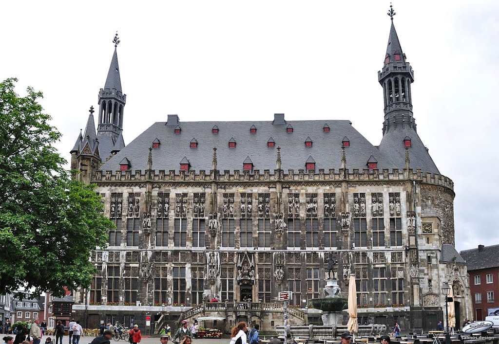 Rathaus Aachen  - (C) by Salinos_de NW