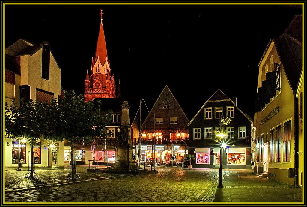 Ahlener Marktplatz bei Nacht