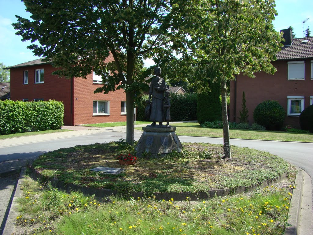 Ahlen ( Denkmal für die über 15 Millionen vertriebenen Deutschen ) August 2010