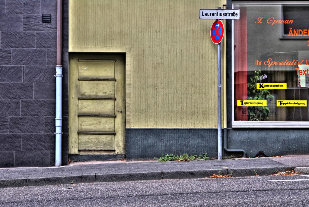 Die gelbe Türe an der Laurentiusstraße