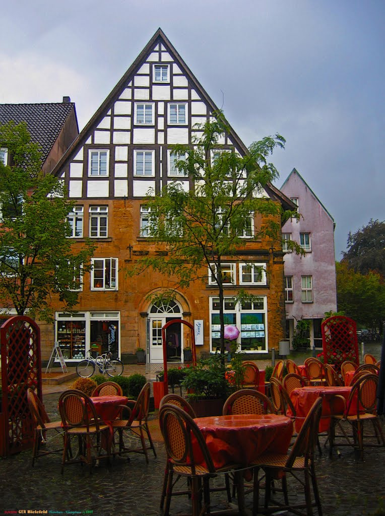 GER Bielefeld Obernstrasse - Klasingstrasse {in the rain} by KWOT
