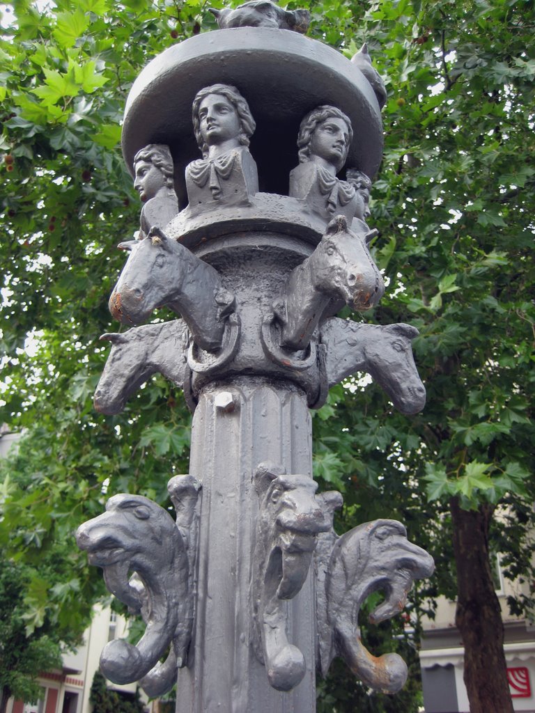 Bonn Beuel, Brunnen am Konrad-Adenauer-Platz