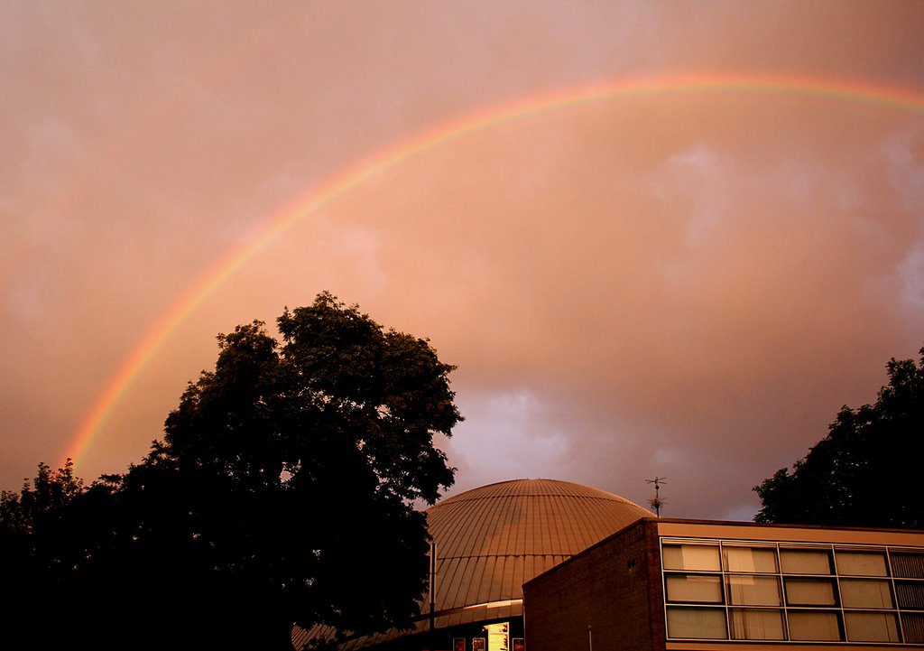 Abendlicher Regenbogen über dem Planetarium Bochum - Evening Rainbow over Planetarium of Bochum