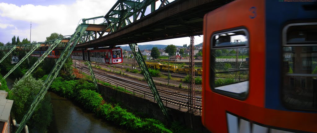 GER Wuppertal Schwebebahn -8 (Wupperfeld) [Wupper] Panorama by KWOT