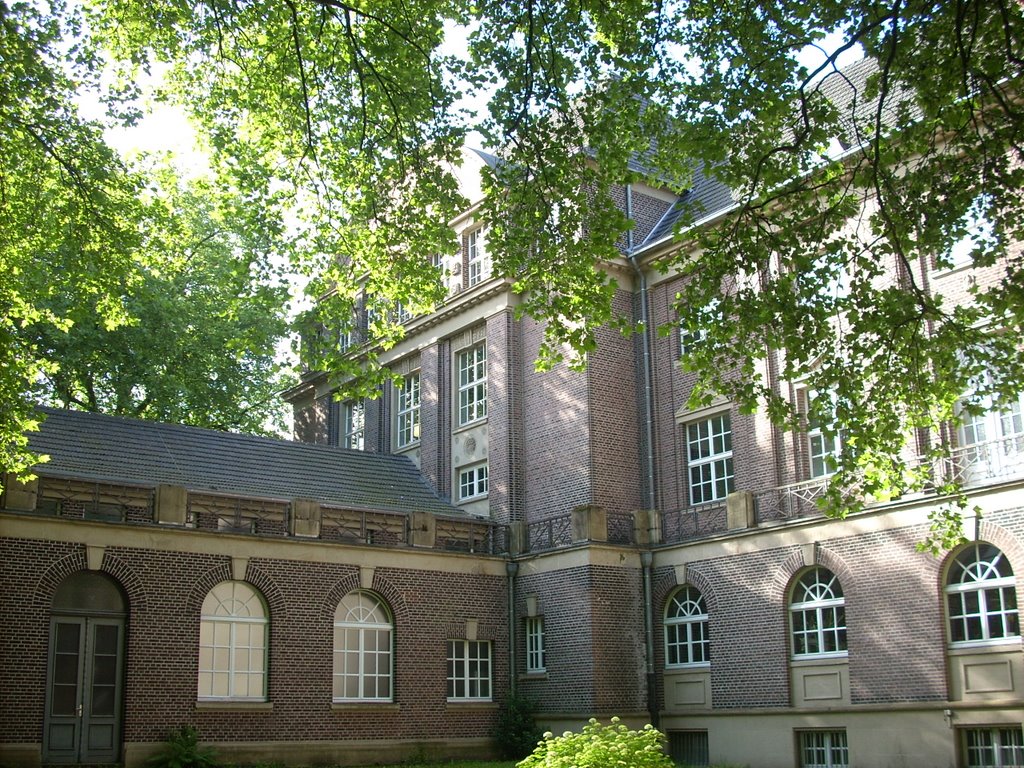 Gelsenkirchen-Altstadt  (  Gertrud-Bäumer-Realschule )  Juni 2009