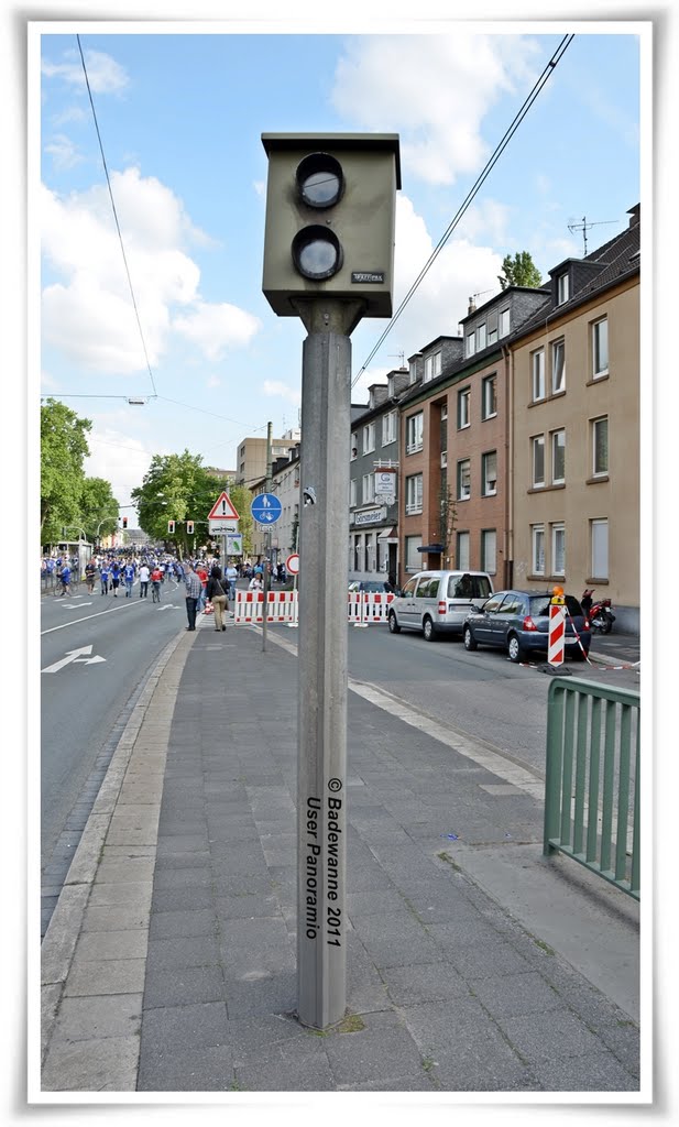 ¤{B} - Blitzer auf der Kurt Schumacher Straße in Gelsenkirchen