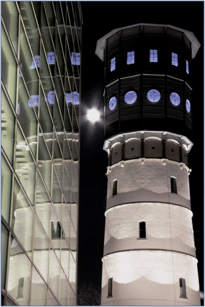 Wasserturm, Mond und Theater