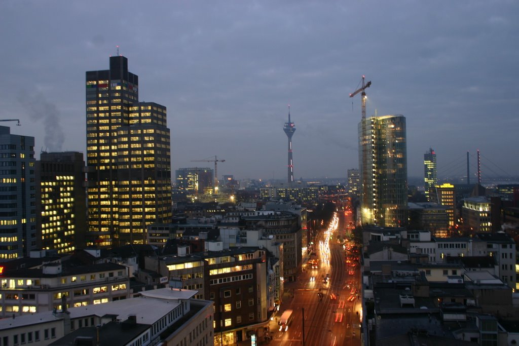Düsseldorf City  by www.zeche.org