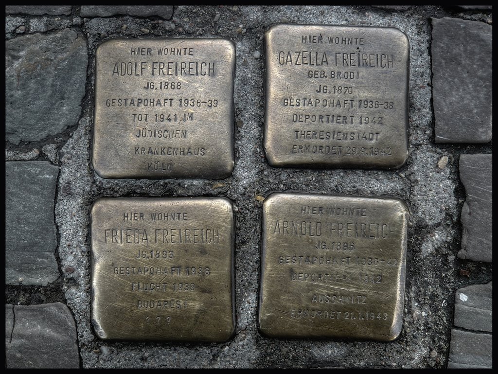 Adolf Freireich, geboren: 23. Februar 1868 in Böszörmény / Ungarn, gestorben: Ende 1941 in Köln, Jüdisches Krankenhaus  - Gisela Freireich, geboren: 21. August 1870 in Samson / Ungarn, gestorben: 29. September 1942 im Ghetto Theresienstadt - Arnold Freire