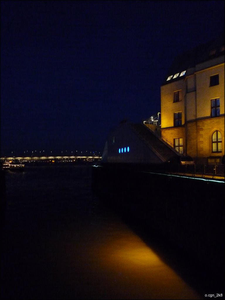 Blau