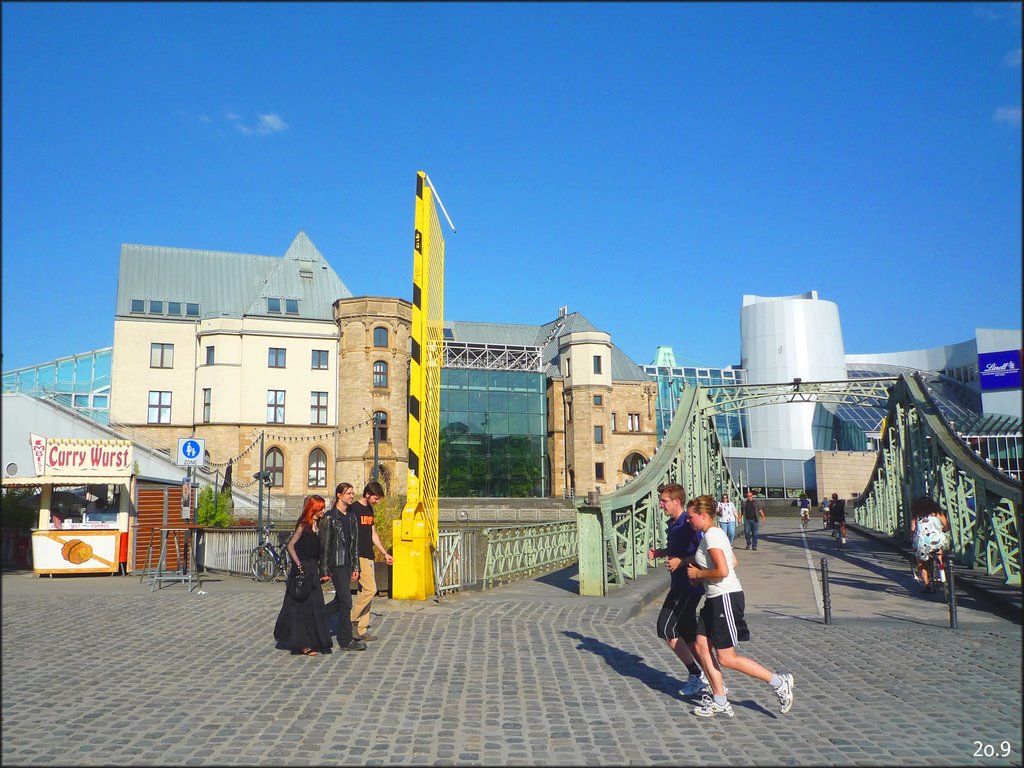Schokoladenmuseum und Drehbrücke Köln, Rheinauhafen