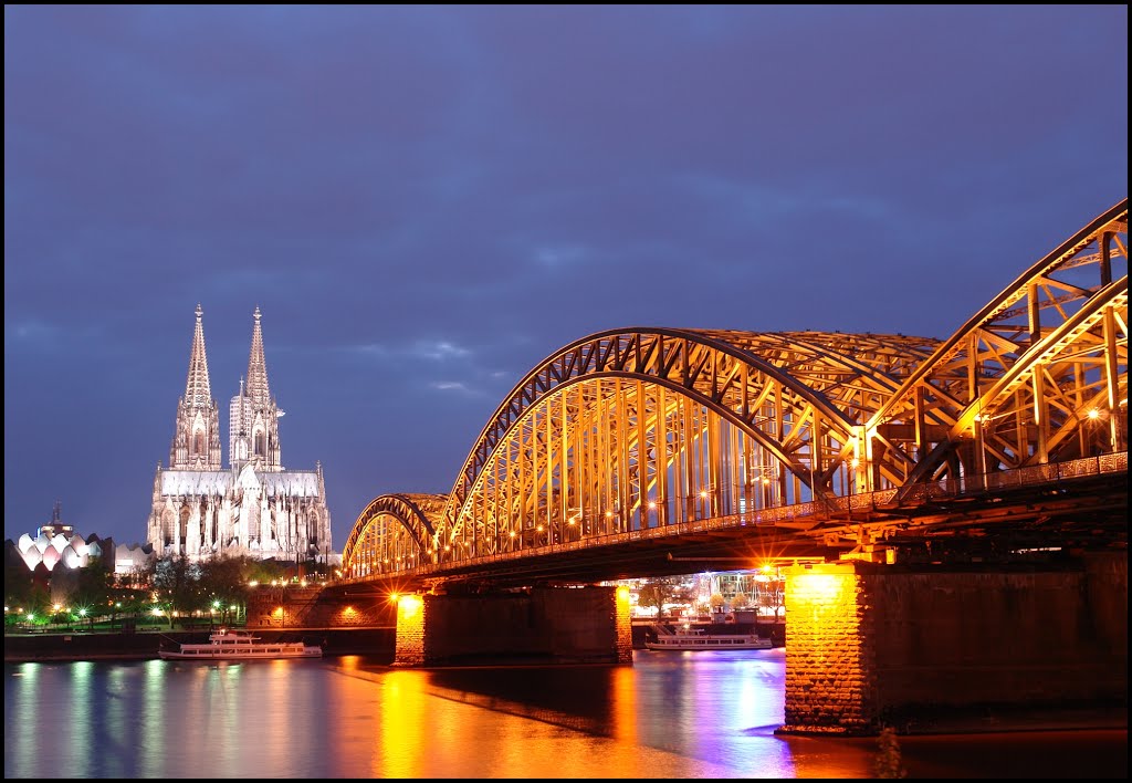 UNESCO World Haritage -  Cologne Cathedral - Germany - Blue Hour Serie - 15 Sec. - OPEN it please - [By Stathis Chionidis]