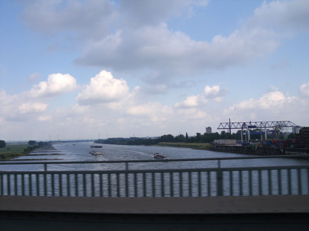 Rheinbrücke Krefeld B288 FR Duisburg (autoshot)