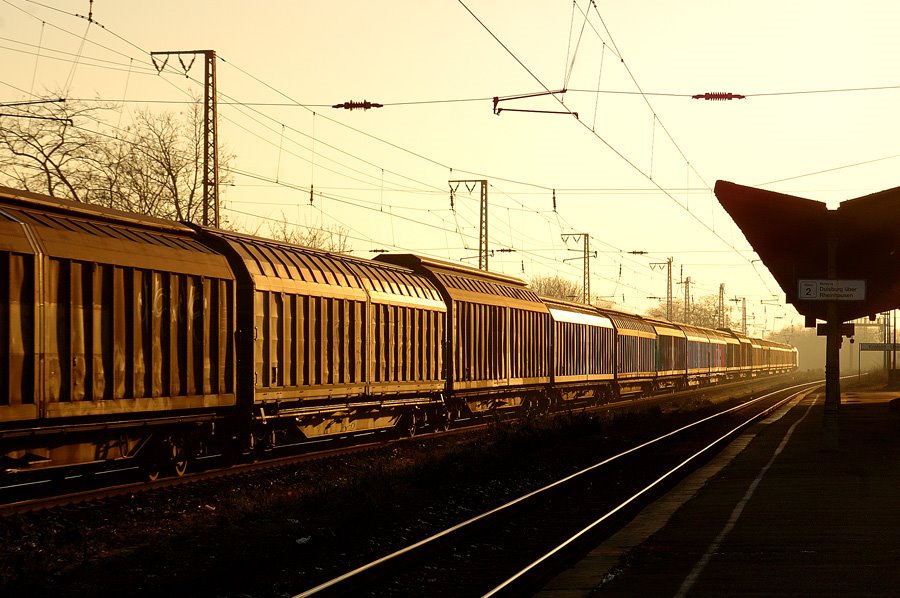 Bahnhof Uerdingen, Blickrichtung Hbf