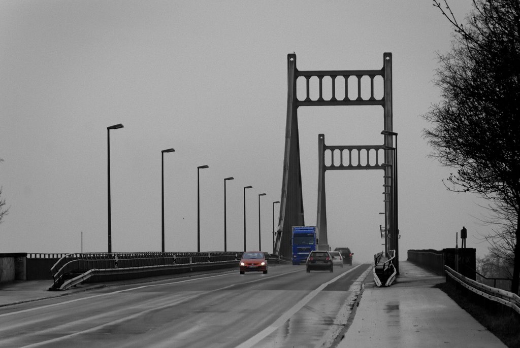Krefelder Straße - Rheinbrücke - Blickrichtung Uerdingen