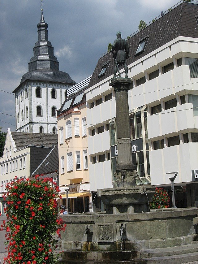 Jakobikirche und Bernhardbrunnen